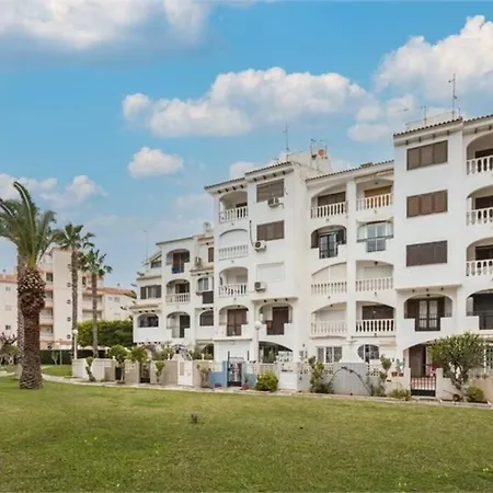 Beautiful With 2 Bedrooms Close To Lägenhet *